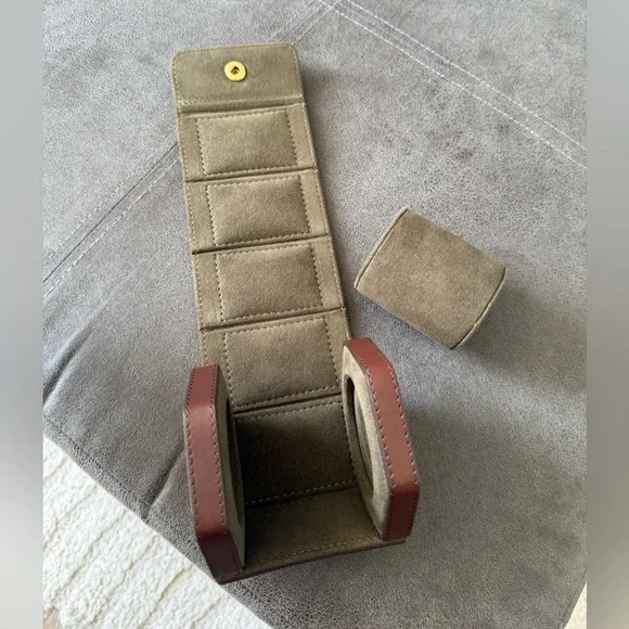 Bennett Winch Leather Watch Roll